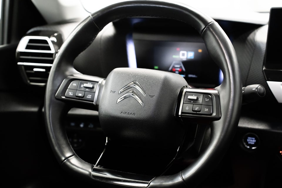 Citroën ë-C4 X 50 Shine 4d