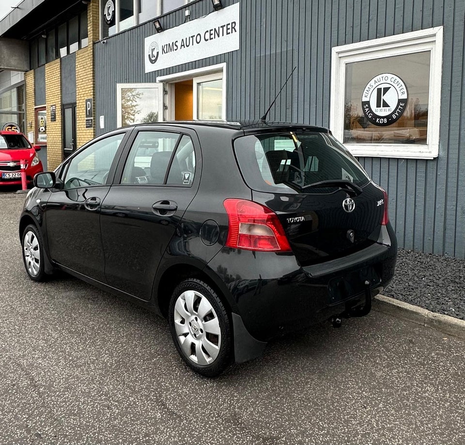 Toyota Yaris 1,3 Sol 5d