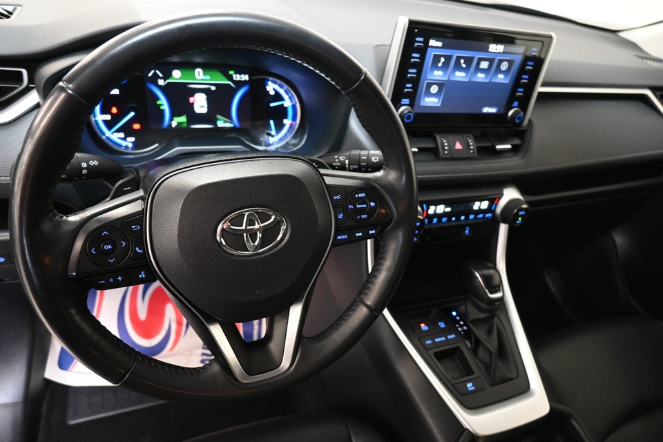 Toyota RAV4 2,5 Hybrid H3 Business MDS 5d