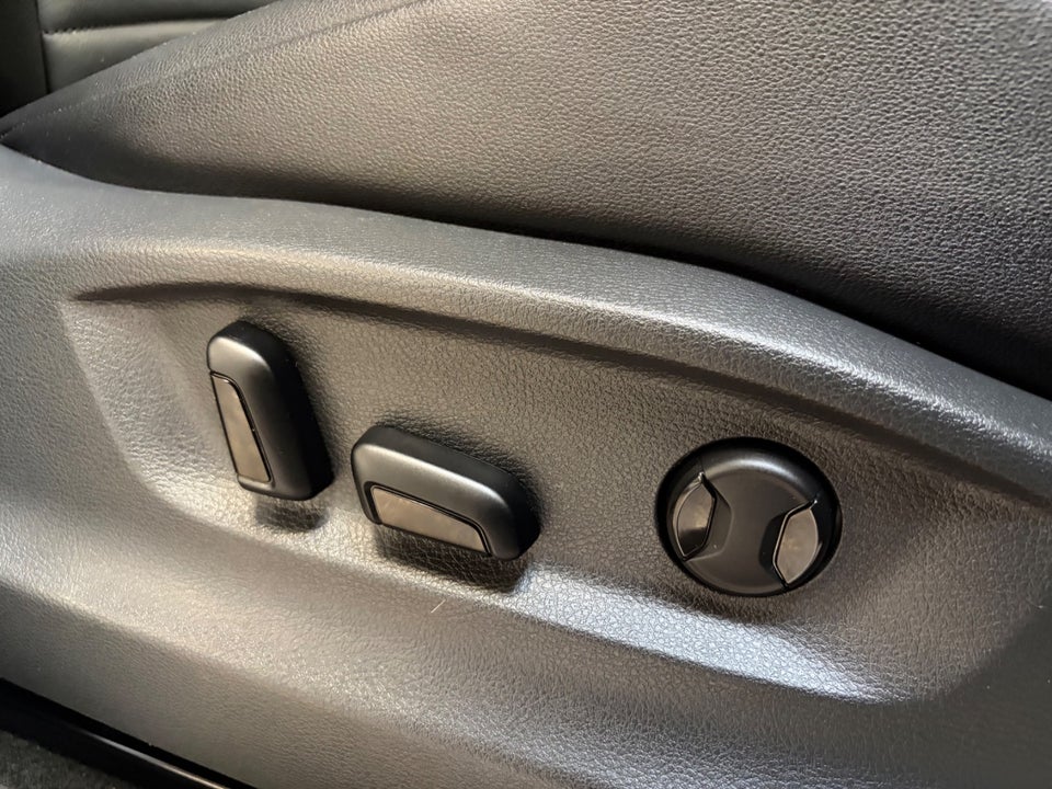 VW Touran 2,0 TDi 150 Highline DSG 5d