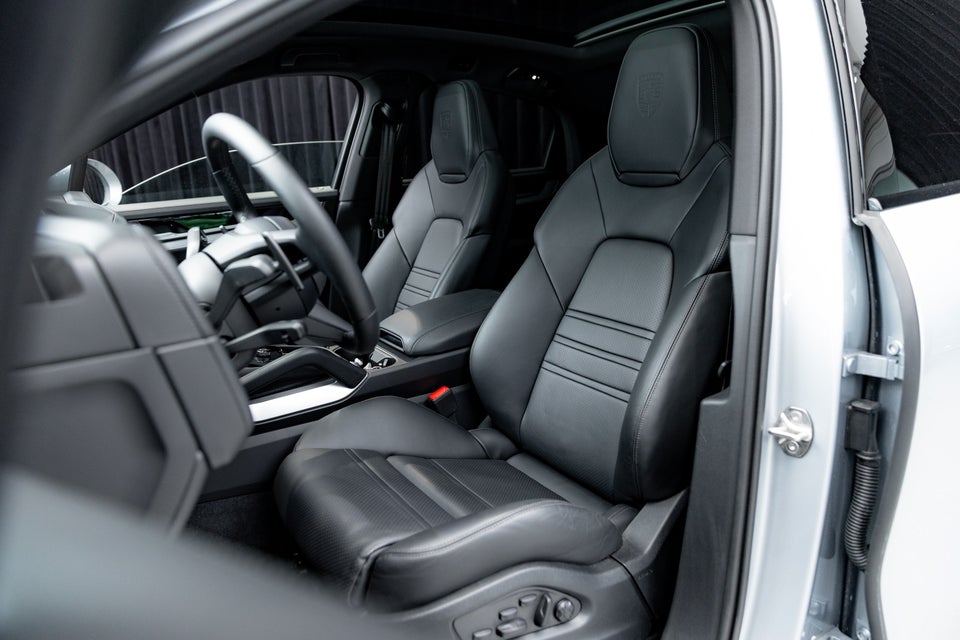 Porsche Cayenne 3,0 E-Hybrid Coupé Tiptr. 5d