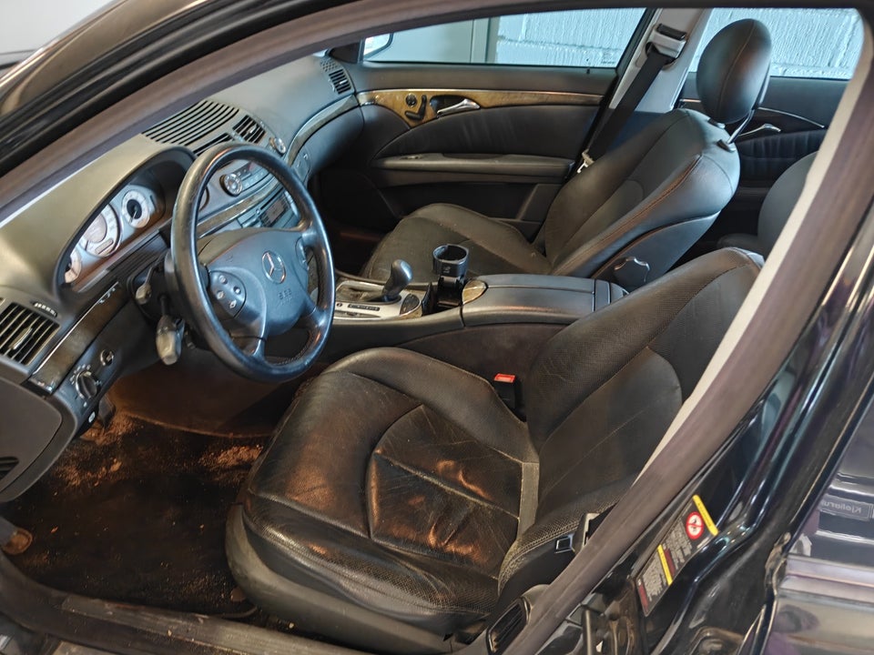 Mercedes E320 3,2 Avantgarde aut. 4d