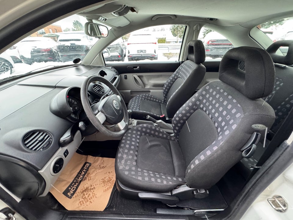 VW New Beetle 2,0 Highline 2d