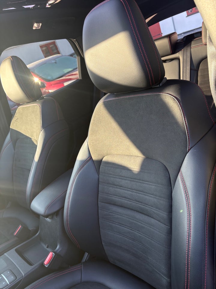 Ford Kuga 2,5 PHEV ST-Line X CVT 5d