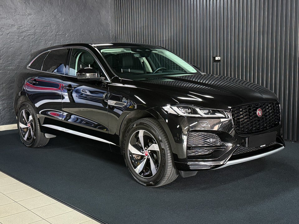 Jaguar F-Pace 2,0 P400e Signature aut. 5d
