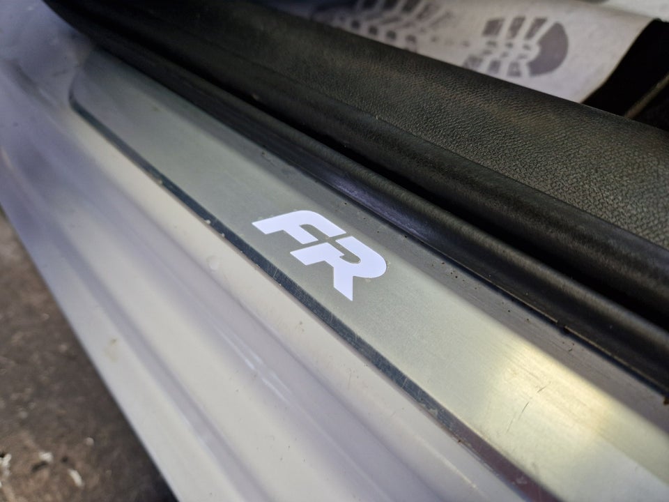 Seat Leon 1,4 eHybrid FR Sportstourer DSG 5d