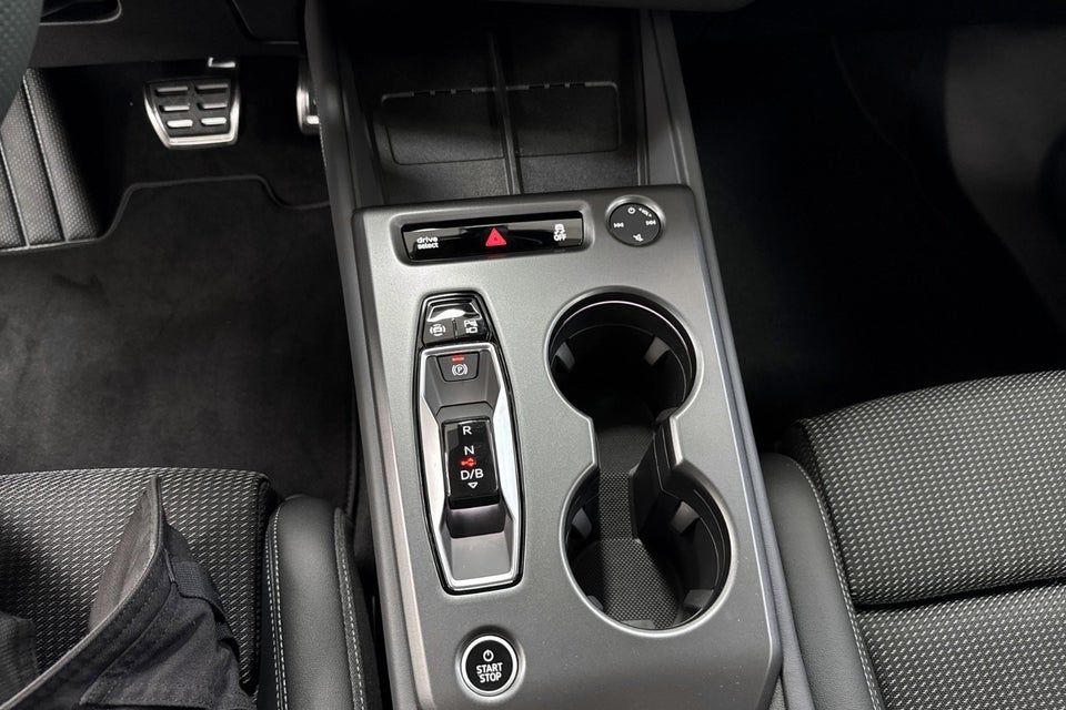 Audi Q4 e-tron performance 5d