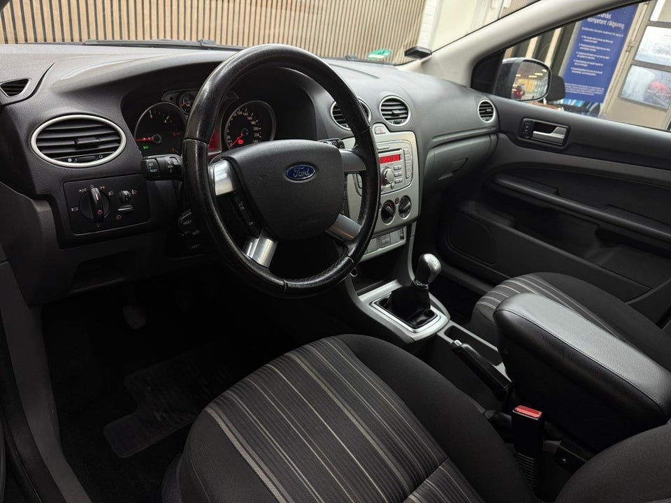 Ford Focus 1,6 TDCi 90 Titanium stc. 5d