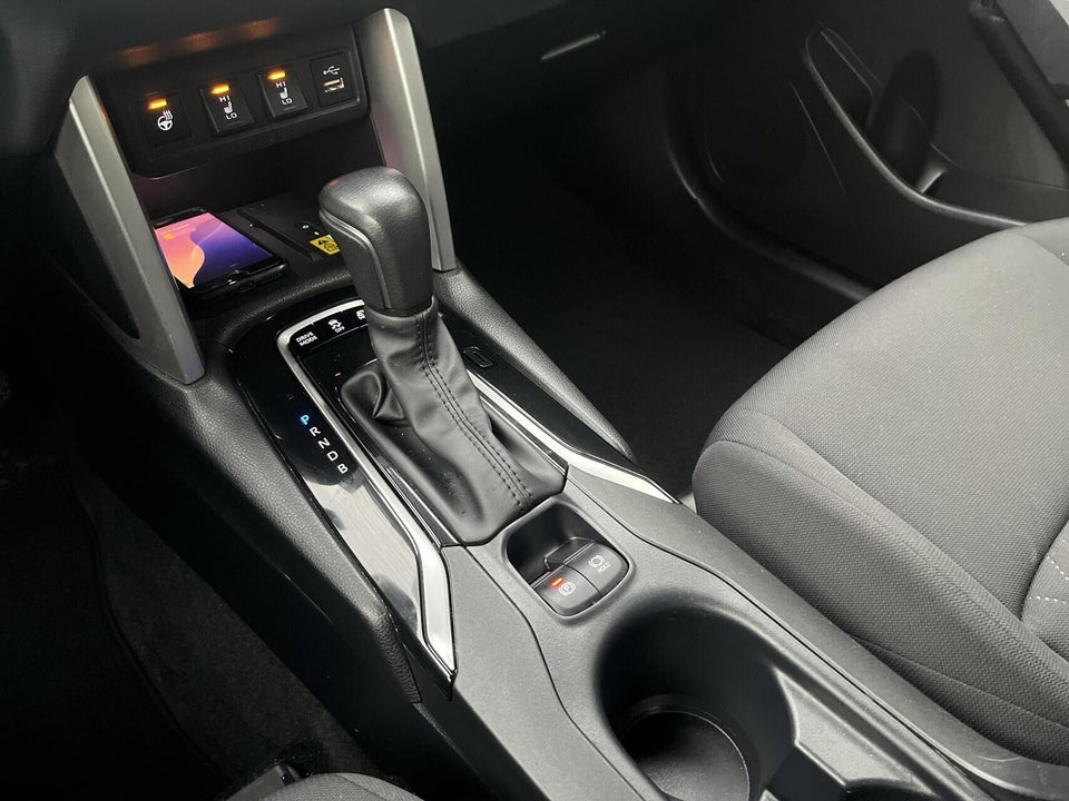 Toyota Corolla Cross 2,0 Hybrid Style Comfort CVT 5d