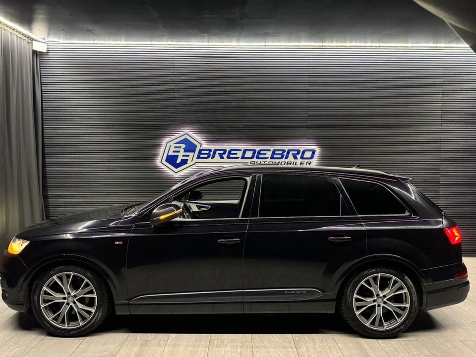 Audi Q7 3,0 TDi 272 S-line quattro Tiptr. 7prs 5d