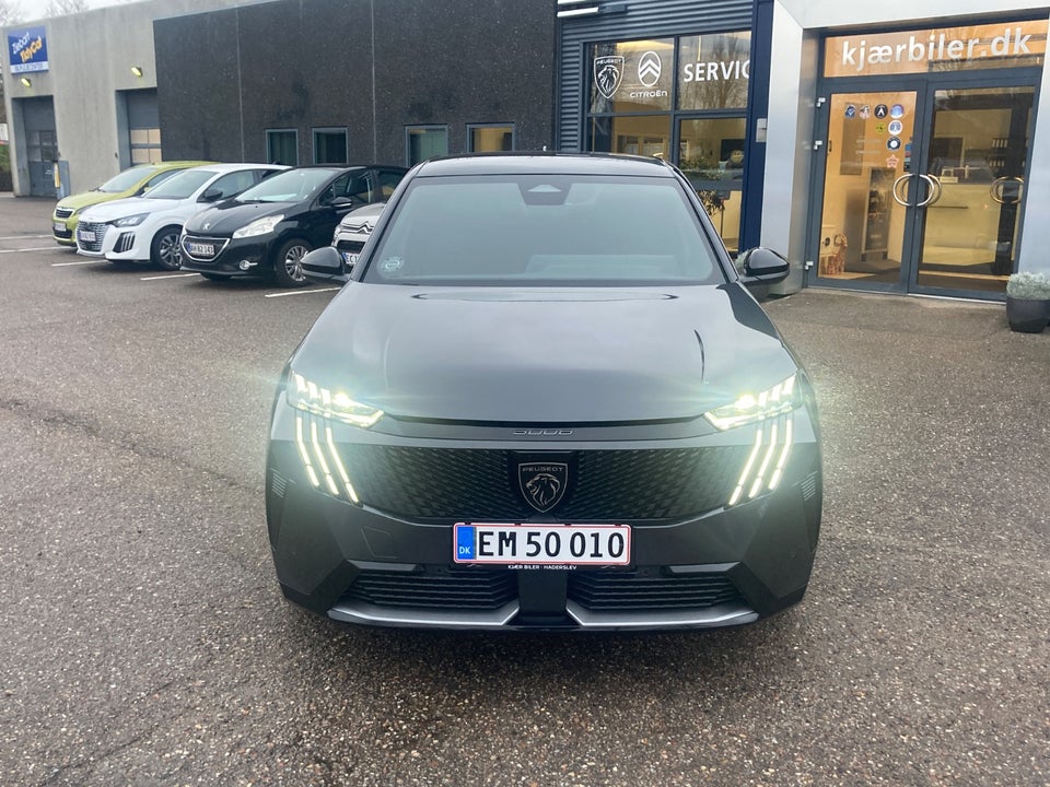 Peugeot e-3008 77 GT Pack 5d