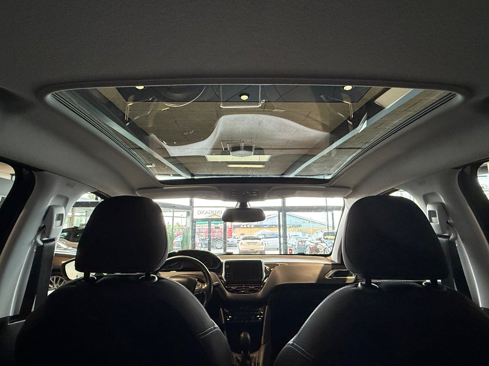 Peugeot 208 1,6 BlueHDi 100 Allure Sky 5d