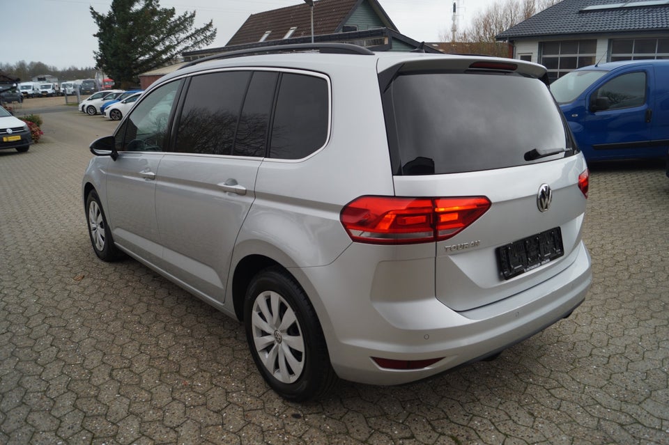 VW Touran 1,6 TDi 115 Comfortline DSG Van 5d