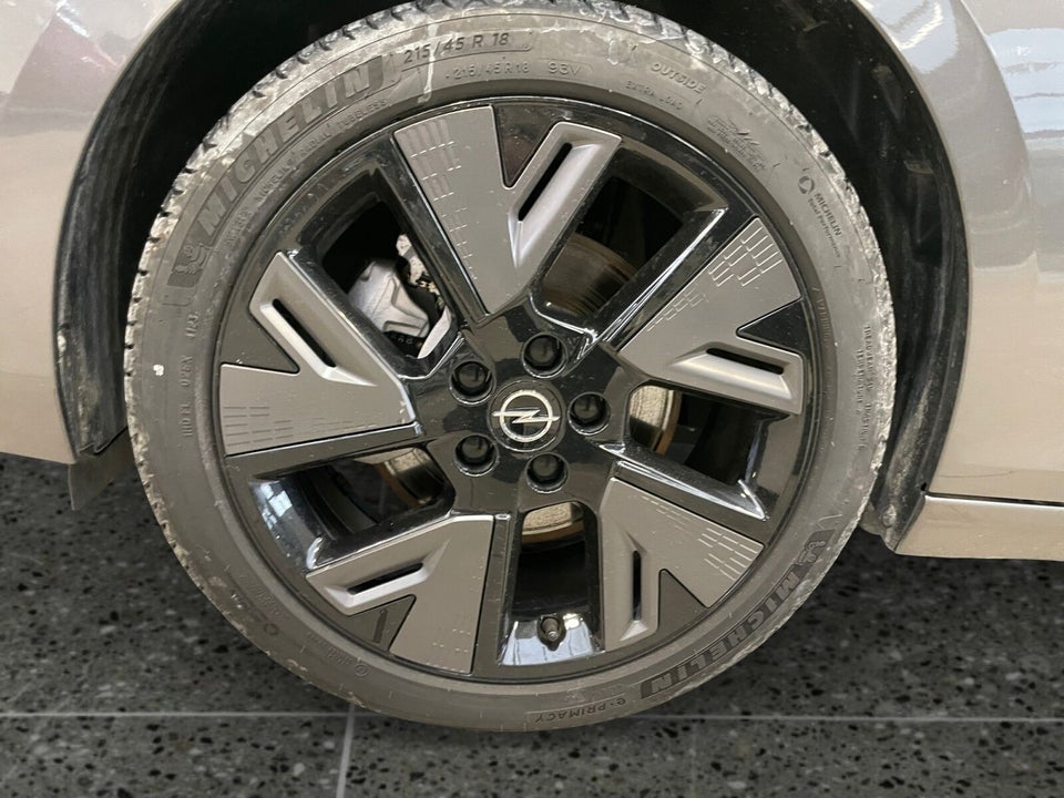 Opel Astra-e 54 GS Sports Tourer 5d