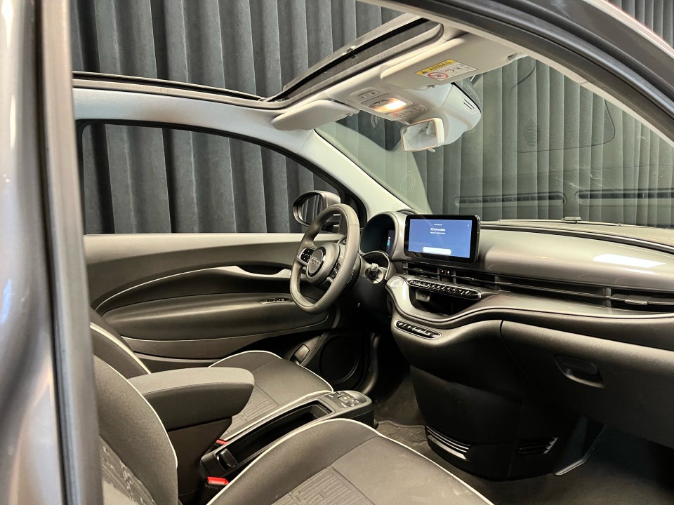 Fiat 500e 42 Icon Cabrio 2d