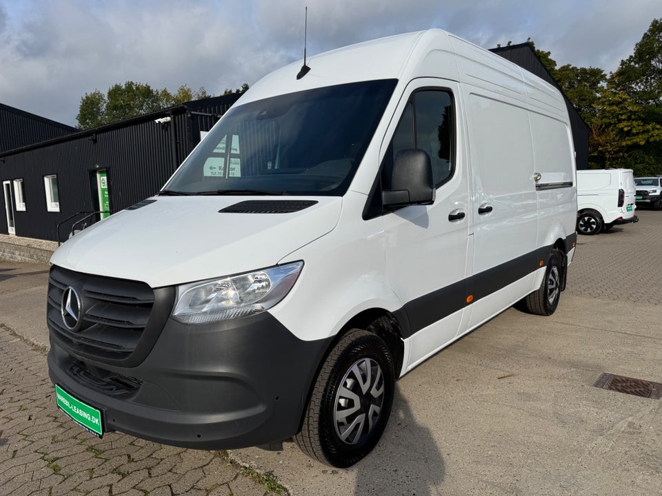 Mercedes Sprinter 317 2,0 CDi A2 Kassevogn aut. RWD