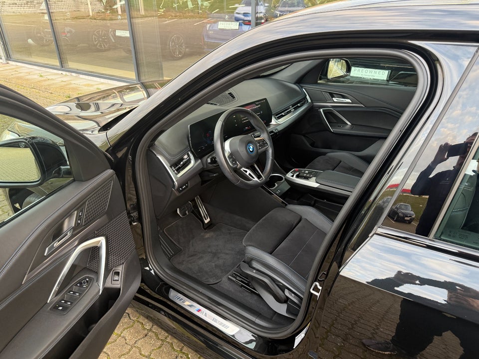 BMW iX1 xDrive30 M-Sport Premium 5d