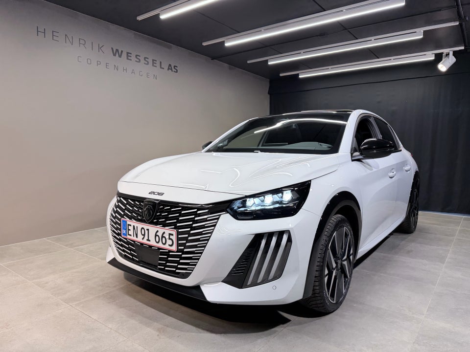 Peugeot e-208 54 GT Pack 5d