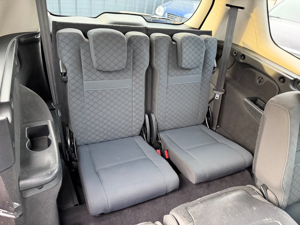 Renault Grand Scenic III 1,6 16V Expression 7prs 5d