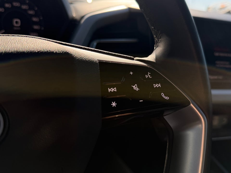 Audi Q4 e-tron 40 Advanced 5d