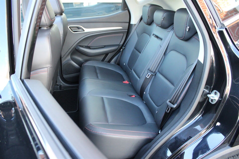 MG ZS 70 Luxury 5d