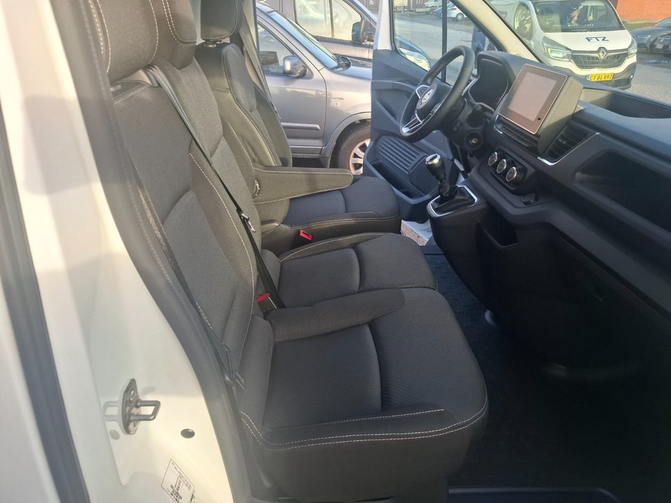 Nissan Primastar 2,0 dCi 170 L2H1 N-Connecta Van