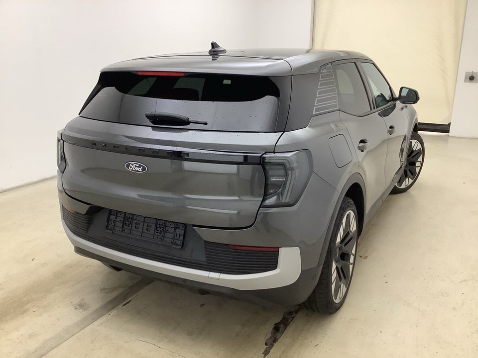 Ford Explorer 79 Premium Extended Range AWD 5d