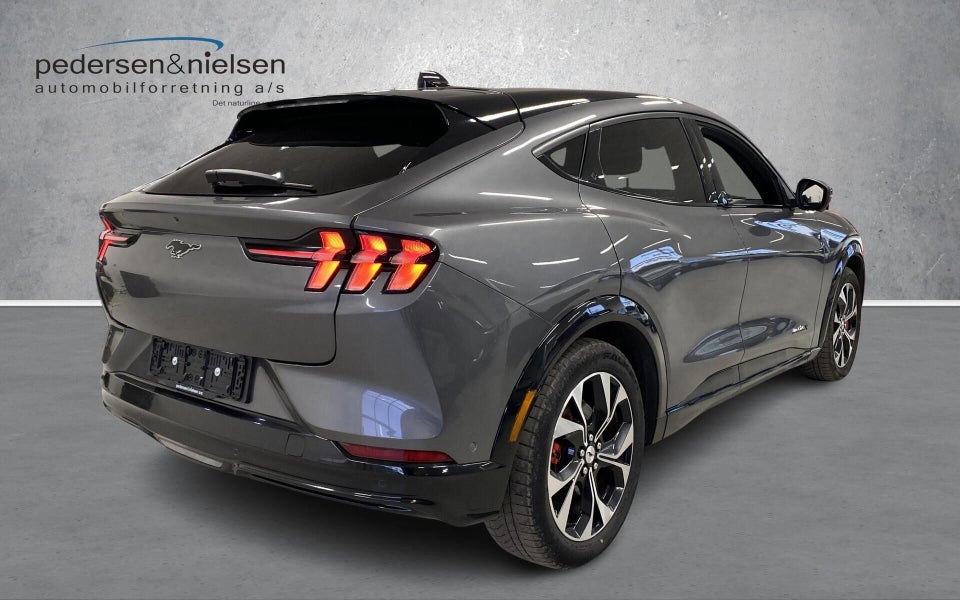 Ford Mustang Mach-E 98 Premium Extended Range 5d