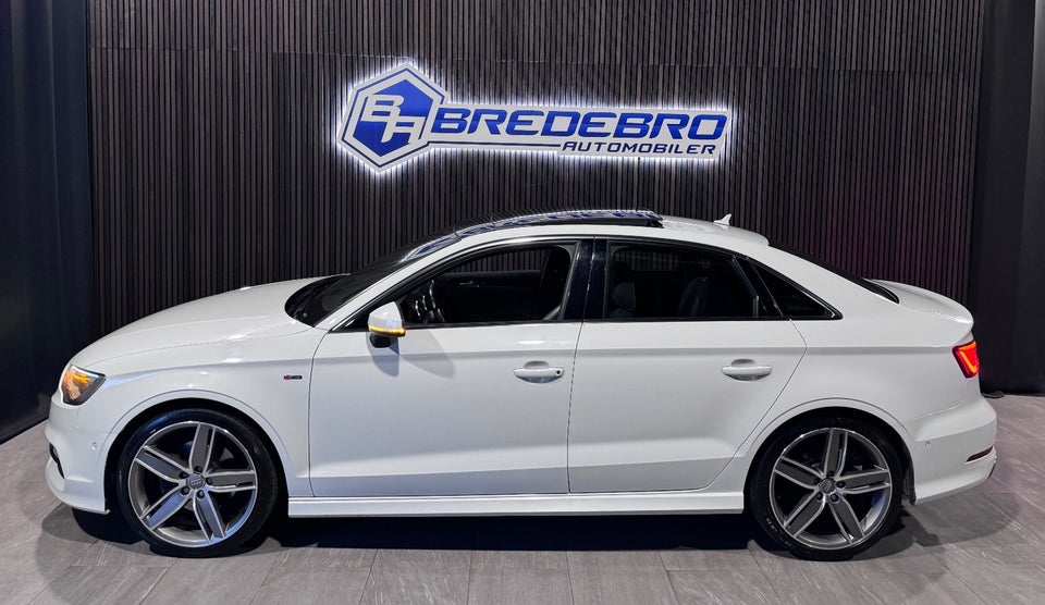 Audi A3 1,8 TFSi 180 Attraction S-tr. 4d