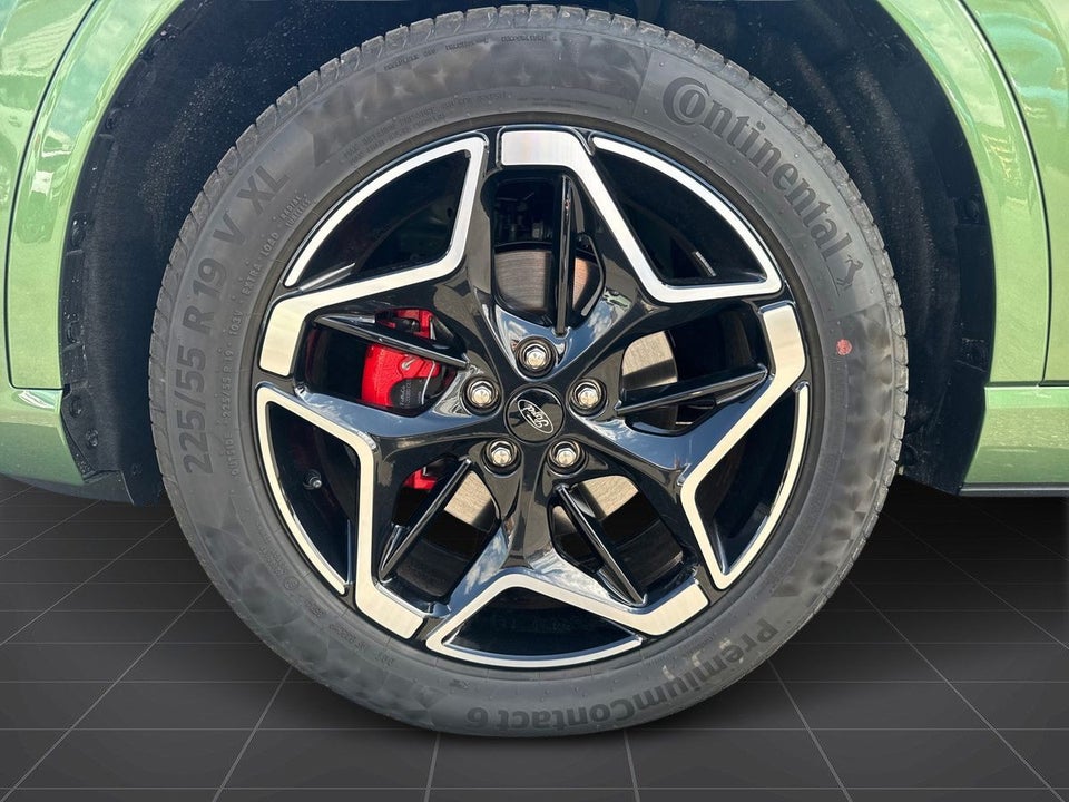 Ford Kuga 2,5 PHEV ST-Line X CVT 5d