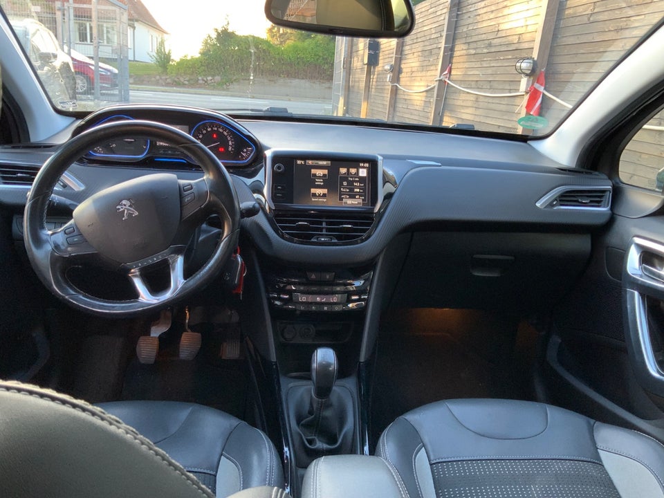Peugeot 2008 1,2 VTi 82 Allure 5d