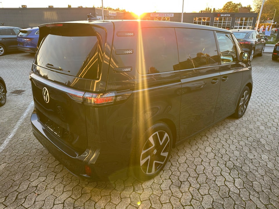 VW ID.Buzz 77 Pro SWB 5d