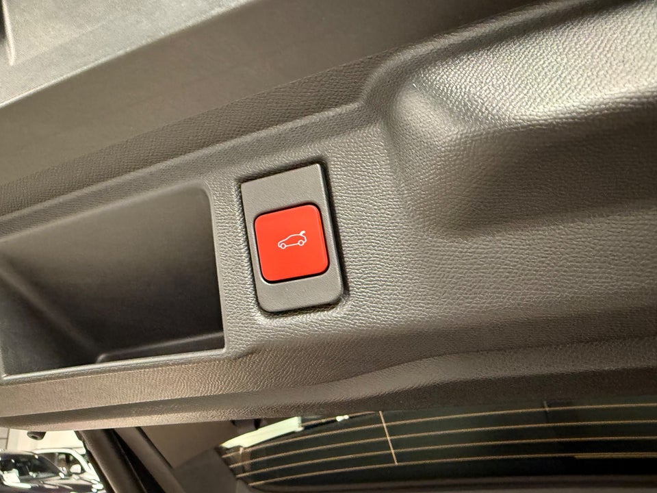 Opel Grandland-e 73 GS Sky 5d