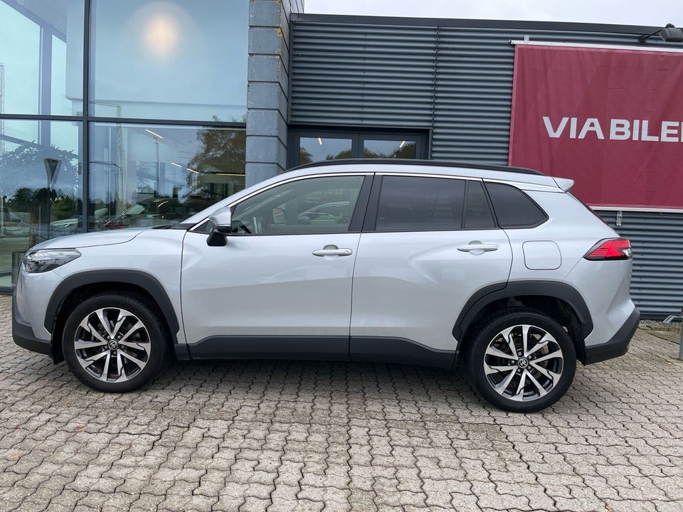 Toyota Corolla Cross 1,8 Hybrid Style Comfort CVT 5d