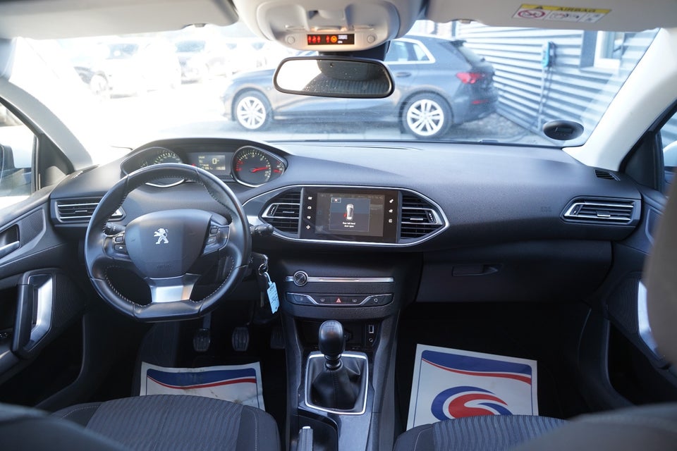 Peugeot 308 1,6 BlueHDi 120 Collection SW 5d