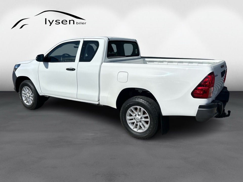 Toyota HiLux 2,4 D-4D 150 T1 Ex.Kab 2d