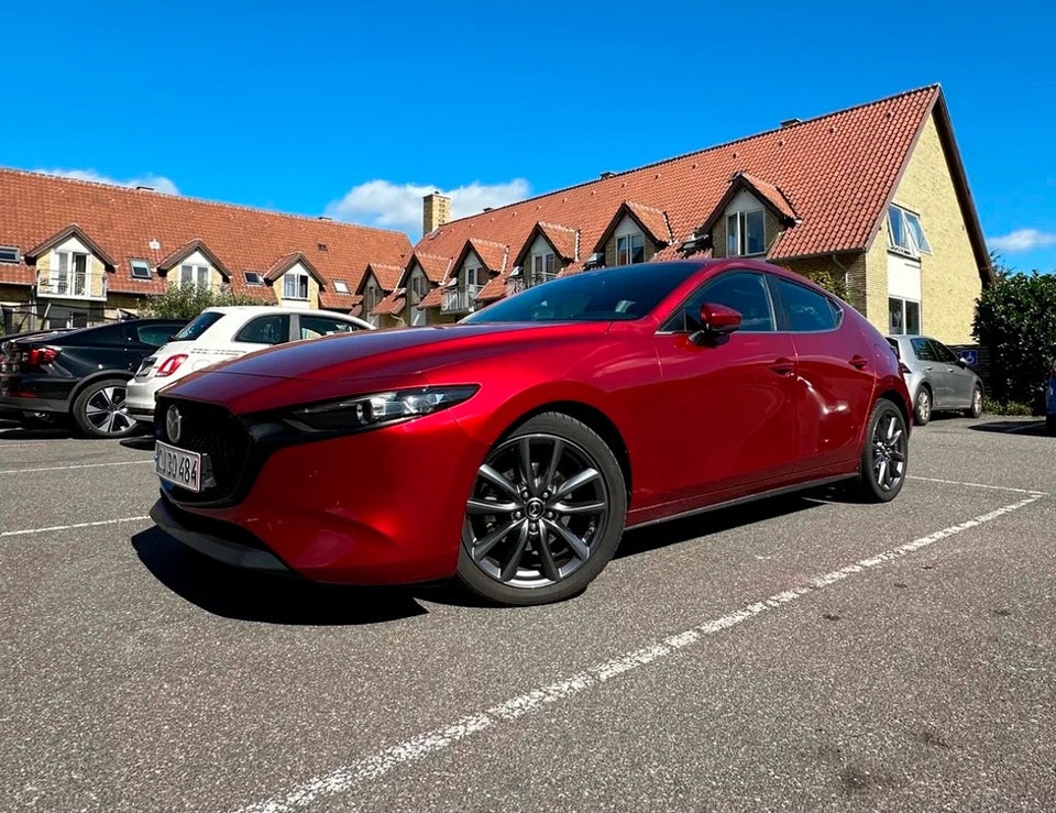 Mazda 3 2,0 SkyActiv-G 122 Cosmo aut. 4d