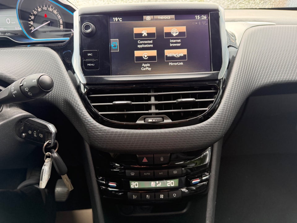 Peugeot 2008 1,6 BlueHDi 100 Allure 5d