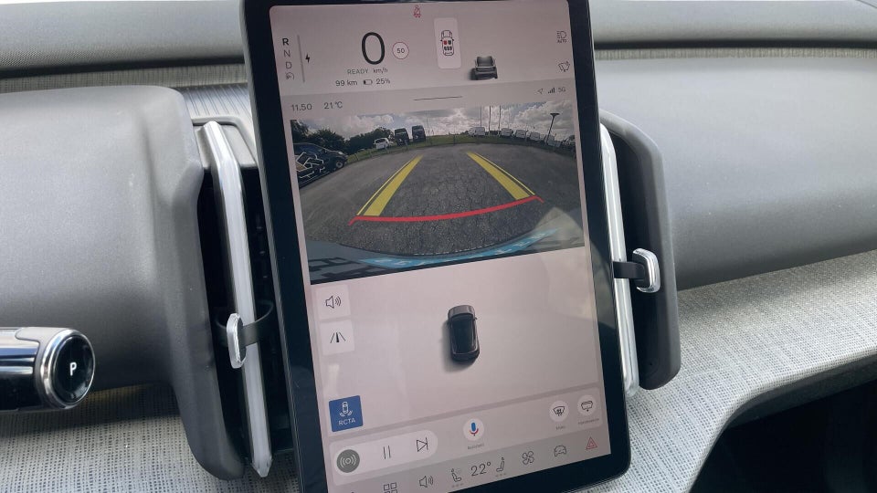 Volvo EX30 Extended Range Plus 5d