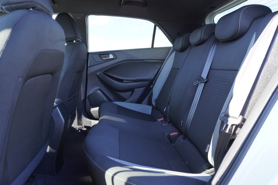Hyundai i20 1,25 Trend 5d