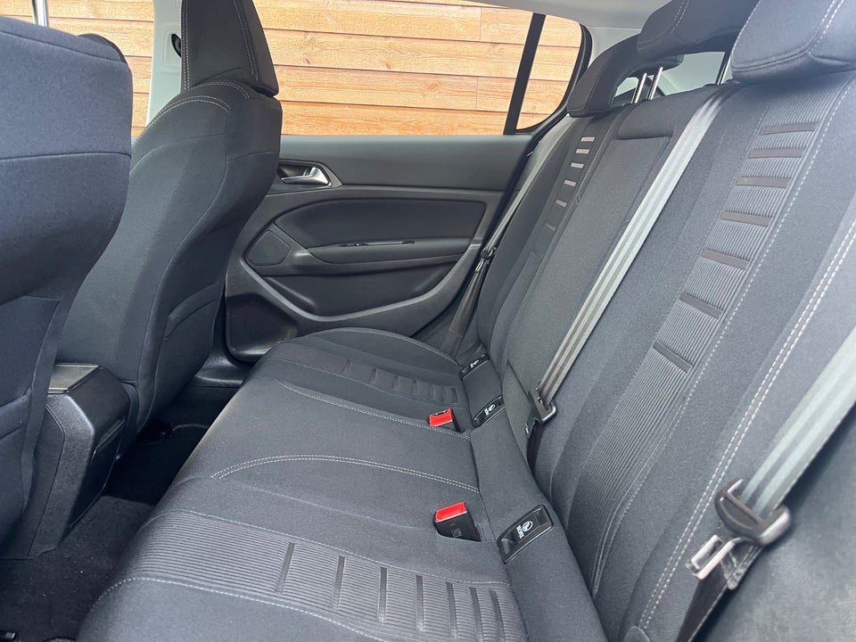 Peugeot 308 1,6 THP 125 Allure 5d