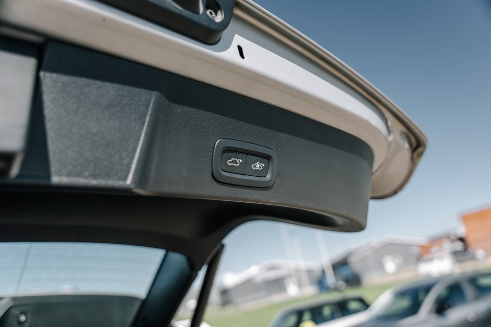 Volvo XC40 ReCharge Twin Plus 5d