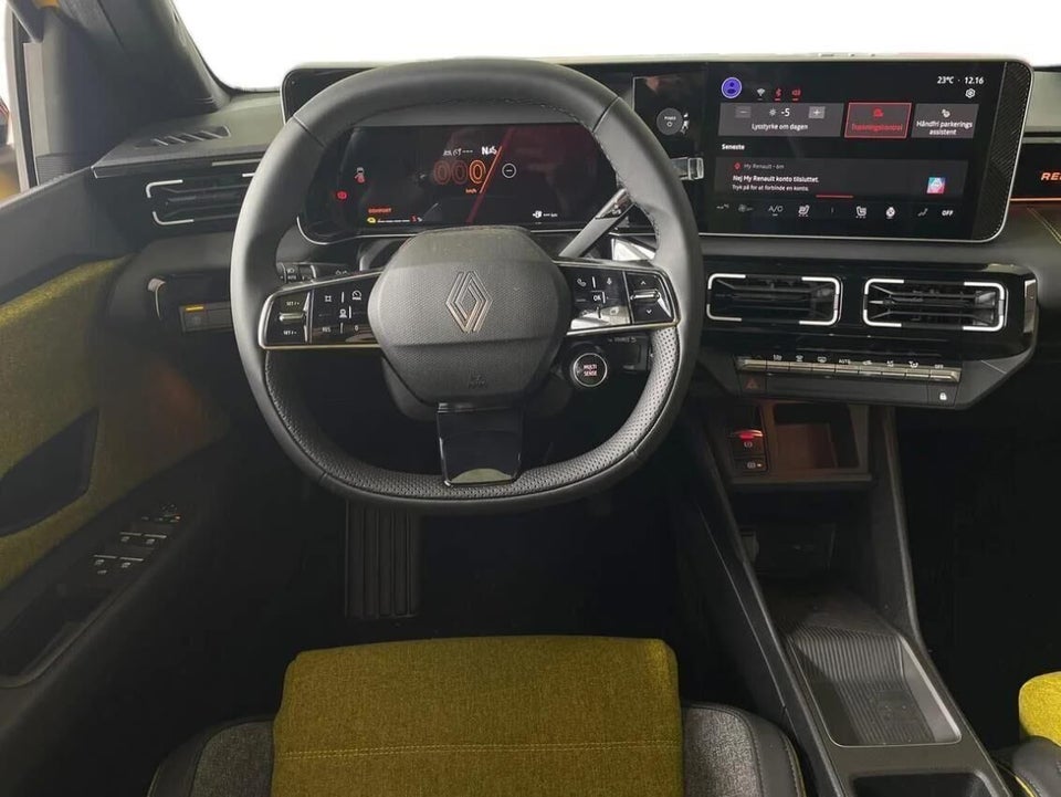 Renault 5 E-Tech 52 Iconic 5d