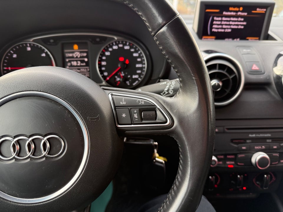 Audi A1 1,6 TDi 105 Ambition Sportback 5d