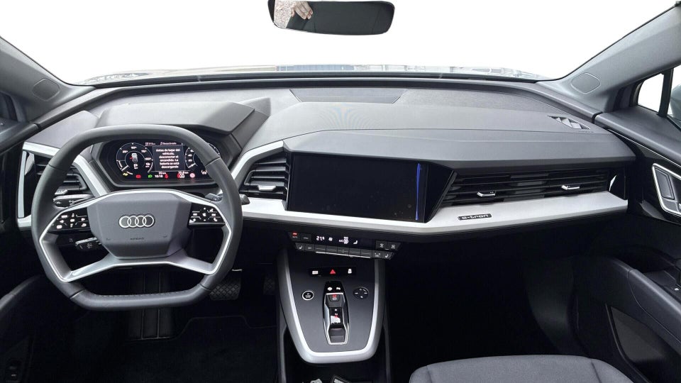 Audi Q4 e-tron 40  5d