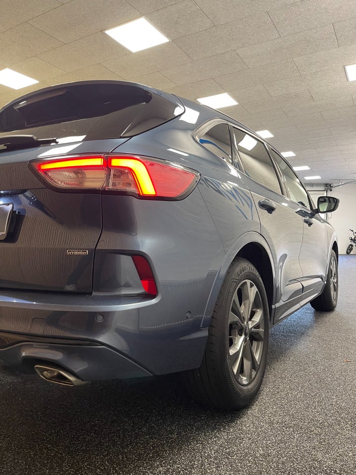 Ford Kuga 2,5 PHEV ST-Line X CVT 5d