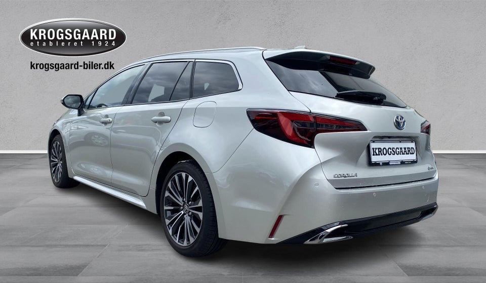 Toyota Corolla 1,8 Hybrid Style Touring Sports e-CVT 5d