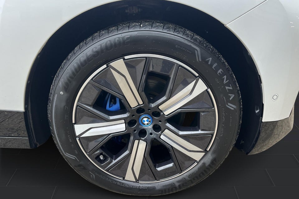BMW iX xDrive40 5d