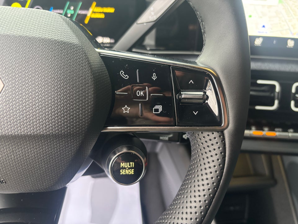 Renault 5 E-Tech 52 Techno 5d