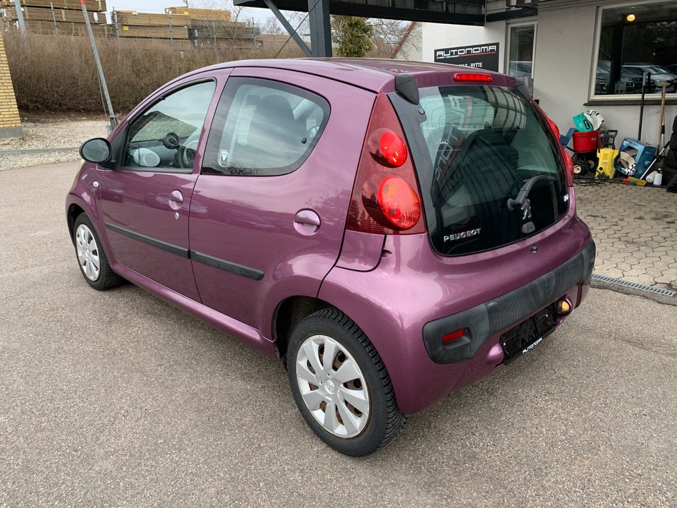 Peugeot 107 1,0 Champion Air 5d